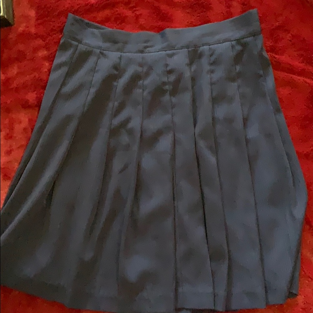 Suit - Picture 4 of 6